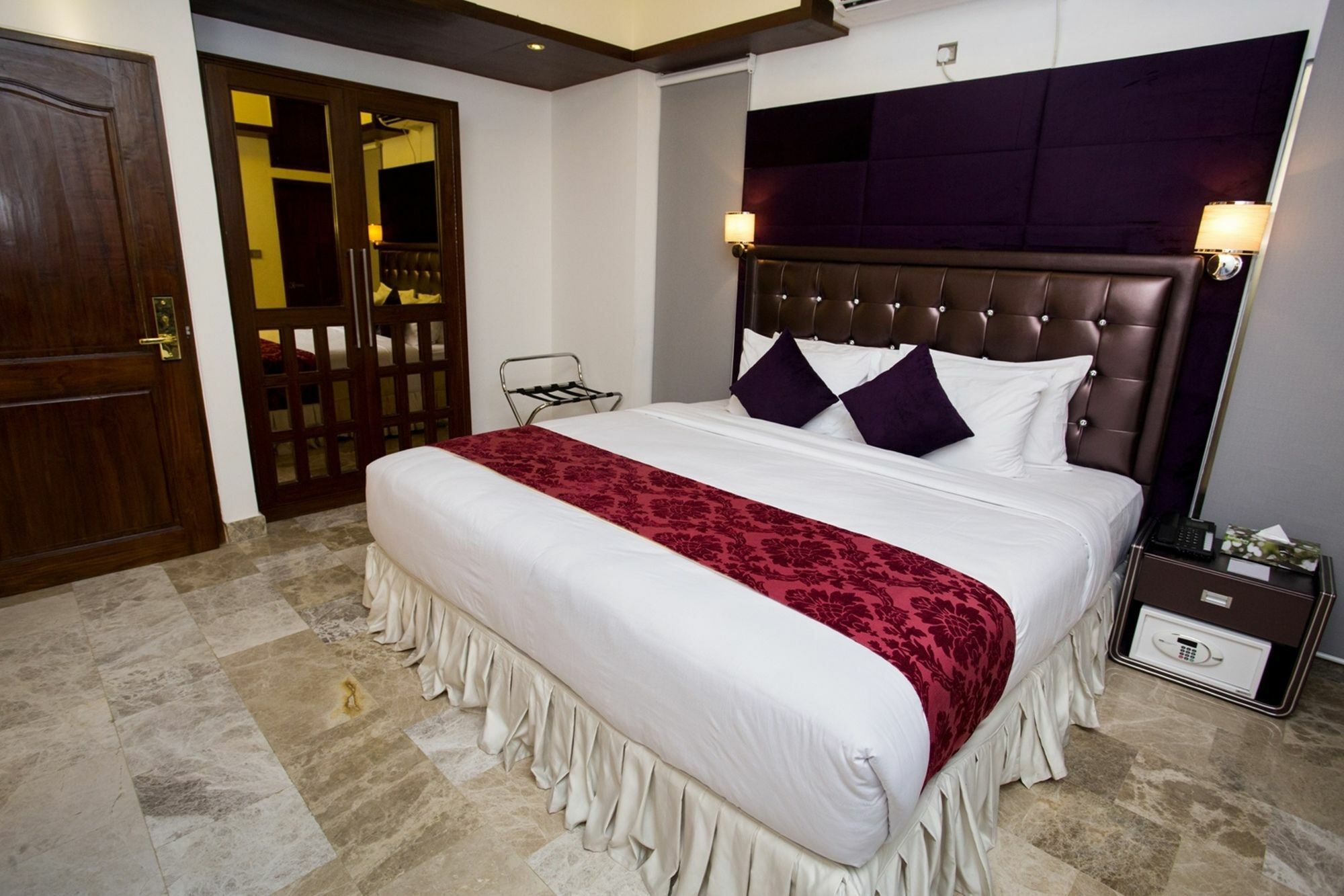 Monsoon Inn Dhaka Exteriör bild